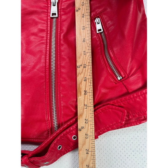 Levi's Red Faux Leather Motorcycle Biker Jacket Women's XL Belted Zip Up - Picture 3 of 10
